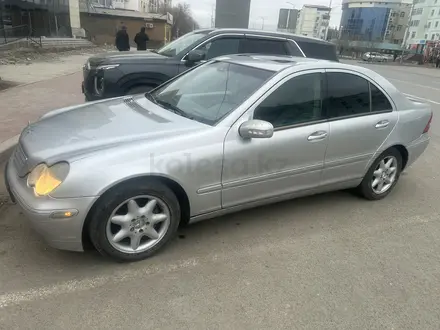 Mercedes-Benz C 240 2002 года за 2 800 000 тг. в Атырау – фото 7