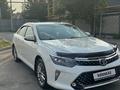 Toyota Camry 2017 года за 10 900 000 тг. в Алматы – фото 2