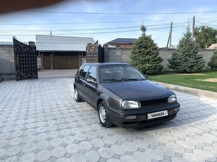 Volkswagen Golf 1993 года за 1 300 000 тг. в Есик – фото 2