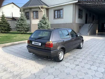 Volkswagen Golf 1993 года за 1 300 000 тг. в Есик – фото 4