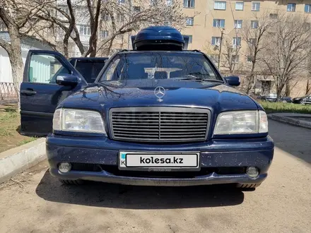 Mercedes-Benz C 280 1997 года за 3 200 000 тг. в Караганда – фото 2