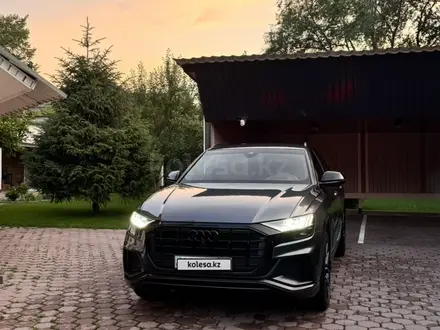 Audi Q8 2022 года за 40 500 000 тг. в Алматы – фото 13
