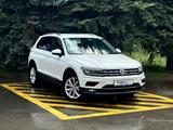 Volkswagen Tiguan 2018 года за 9 590 000 тг. в Костанай