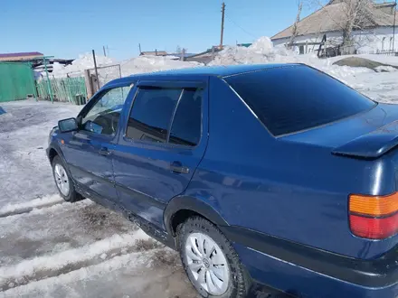 Volkswagen Vento 1994 года за 1 800 000 тг. в Астана