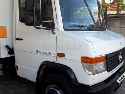 Mercedes-Benz  Vario 2000 года за 12 700 000 тг. в Алматы