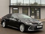 Toyota Camry 2021 года за 14 200 000 тг. в Уральск