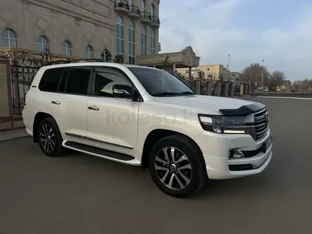 Toyota Land Cruiser 2018 года за 45 500 000 тг. в Уральск