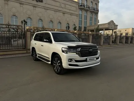 Toyota Land Cruiser 2018 года за 45 500 000 тг. в Уральск – фото 2