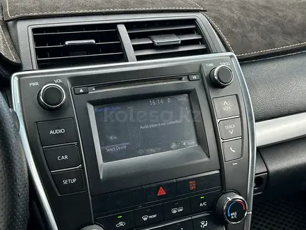 Toyota Camry 2014 года за 7 900 000 тг. в Атырау – фото 22