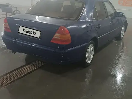 Mercedes-Benz C 220 1994 года за 2 000 000 тг. в Кокшетау