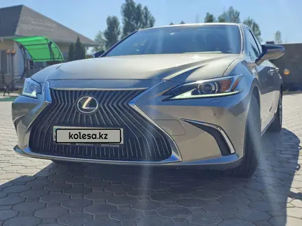 Lexus ES 250 2019 года за 22 000 000 тг. в Атырау – фото 7