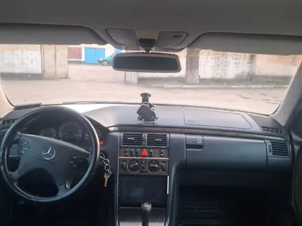 Mercedes-Benz E 280 1999 года за 3 000 000 тг. в Алматы – фото 11