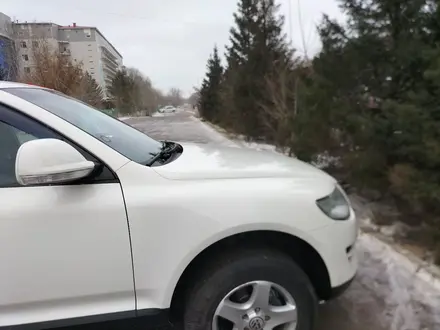 Volkswagen Touareg 2007 года за 6 500 000 тг. в Астана – фото 3