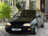 Volkswagen Golf 1994 годаүшін1 600 000 тг. в Шымкент