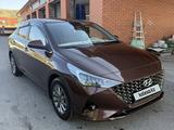 Hyundai Accent 2022 года за 7 300 000 тг. в Усть-Каменогорск – фото 2