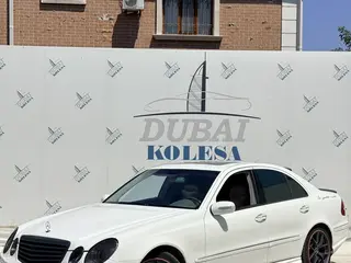 Mercedes-Benz E 320