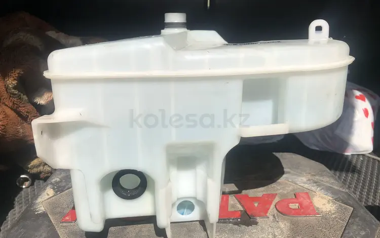 Бочок омывателя gs 300 190 за 10 000 тг. в Караганда