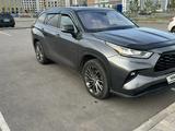 Toyota Highlander 2021 года за 20 000 000 тг. в Астана