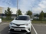 Toyota RAV4 2018 годаүшін11 000 000 тг. в Усть-Каменогорск – фото 3