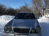 Mercedes-Benz E 230 1995 годаүшін1 400 000 тг. в Жезды