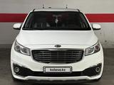 Kia Carnival 2016 года за 11 500 000 тг. в Тараз