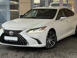 Lexus ES 250 Progressive 2022 года за 22 500 000 тг. в Алматы