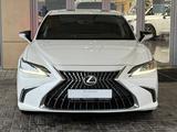 Lexus ES 250 Progressive 2022 года за 22 500 000 тг. в Алматы – фото 2