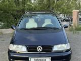 Volkswagen Sharan 1996 года за 2 600 000 тг. в Караганда – фото 3