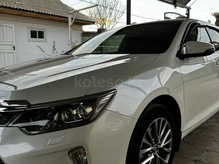 Toyota Camry 2017 года за 14 300 000 тг. в Шымкент – фото 11