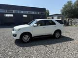 Toyota Fortuner 2011 года за 9 500 000 тг. в Актобе – фото 2