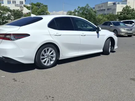 Toyota Camry 2021 года за 11 000 000 тг. в Актау – фото 5