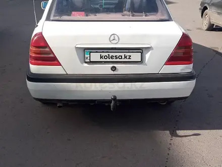 Mercedes-Benz C 200 1995 года за 1 400 000 тг. в Кокшетау – фото 4