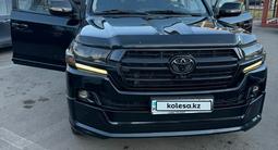 Toyota Land Cruiser 2013 годаfor22 000 000 тг. в Астана