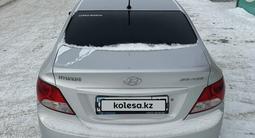 Hyundai Solaris 2012 годаfor2 850 000 тг. в Астана – фото 5