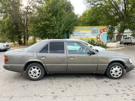 Mercedes-Benz E 230 1990 года за 1 350 000 тг. в Каратау – фото 9