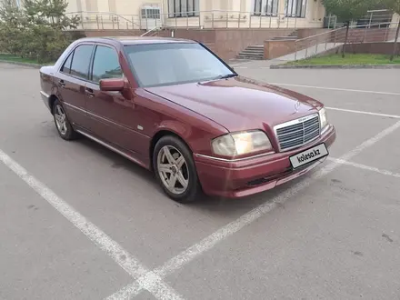 Mercedes-Benz C 200 1994 года за 1 750 000 тг. в Алматы – фото 3