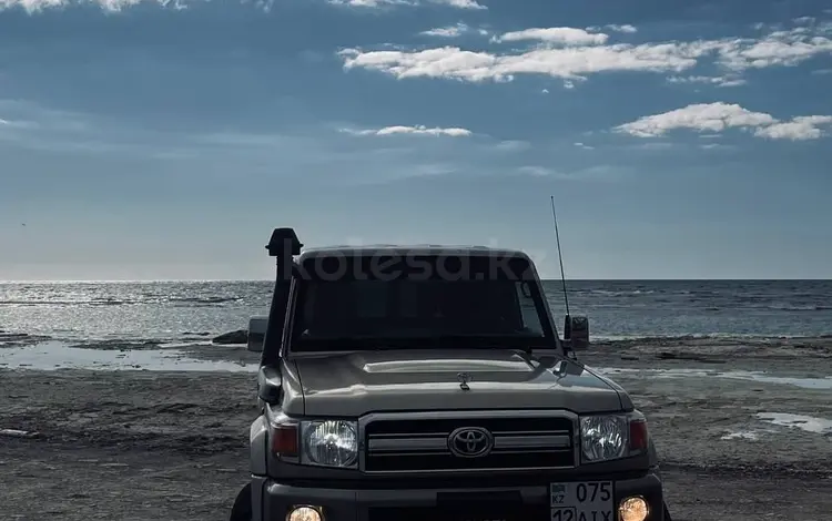 Toyota Land Cruiser 2012 года за 28 000 000 тг. в Актау