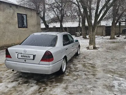 Mercedes-Benz C 180 1996 года за 1 250 000 тг. в Атырау