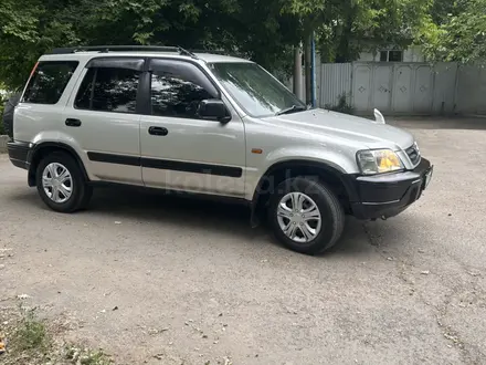 Honda CR-V 1997 года за 3 500 000 тг. в Алматы – фото 2