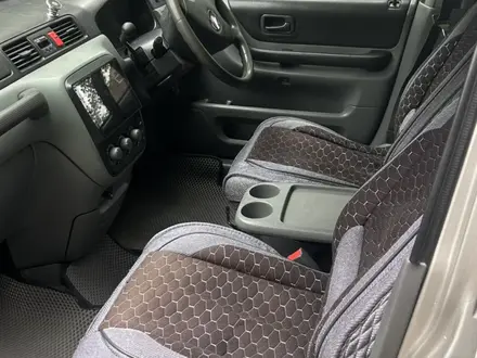 Honda CR-V 1997 года за 3 500 000 тг. в Алматы – фото 9