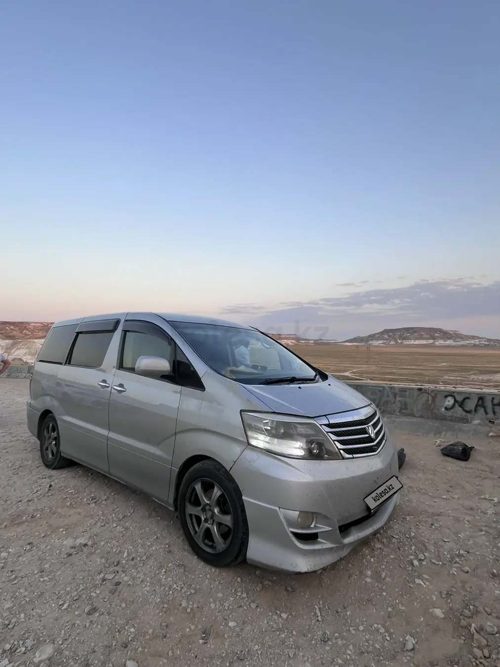 Toyota Alphard, 2008