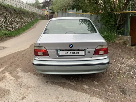BMW 528 1996 года за 2 100 000 тг. в Алматы – фото 5