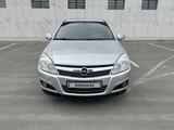 Opel Astra 2012 года за 3 000 000 тг. в Актау – фото 2