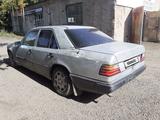 Mercedes-Benz E 200 1991 годаүшін650 000 тг. в Караганда – фото 2