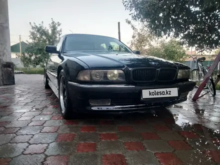 BMW 740 1995 года за 3 500 000 тг. в Талдыкорган