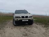 BMW X5 2000 года за 3 000 000 тг. в Атырау – фото 2