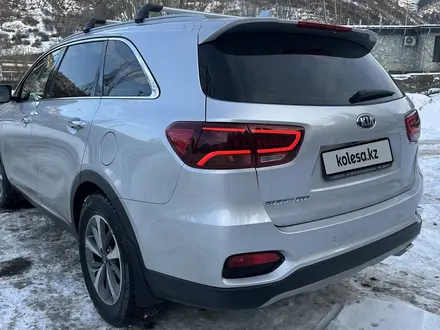 Kia Sorento 2018 года за 13 500 000 тг. в Алматы – фото 6