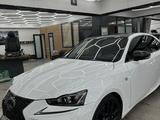 Lexus IS 200 2017 года за 13 000 000 тг. в Алматы – фото 2