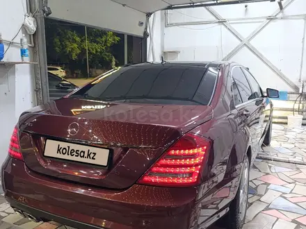 Mercedes-Benz S 500 2006 года за 6 300 000 тг. в Алматы – фото 2