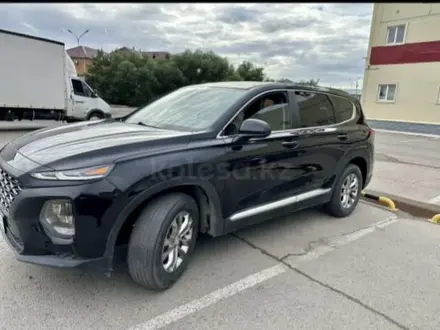 Hyundai Santa Fe 2019 года за 13 000 000 тг. в Астана – фото 2